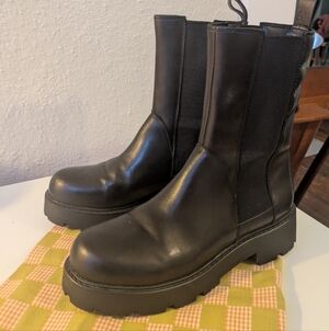 Vagabond Black Leather Chelsea Boots 39